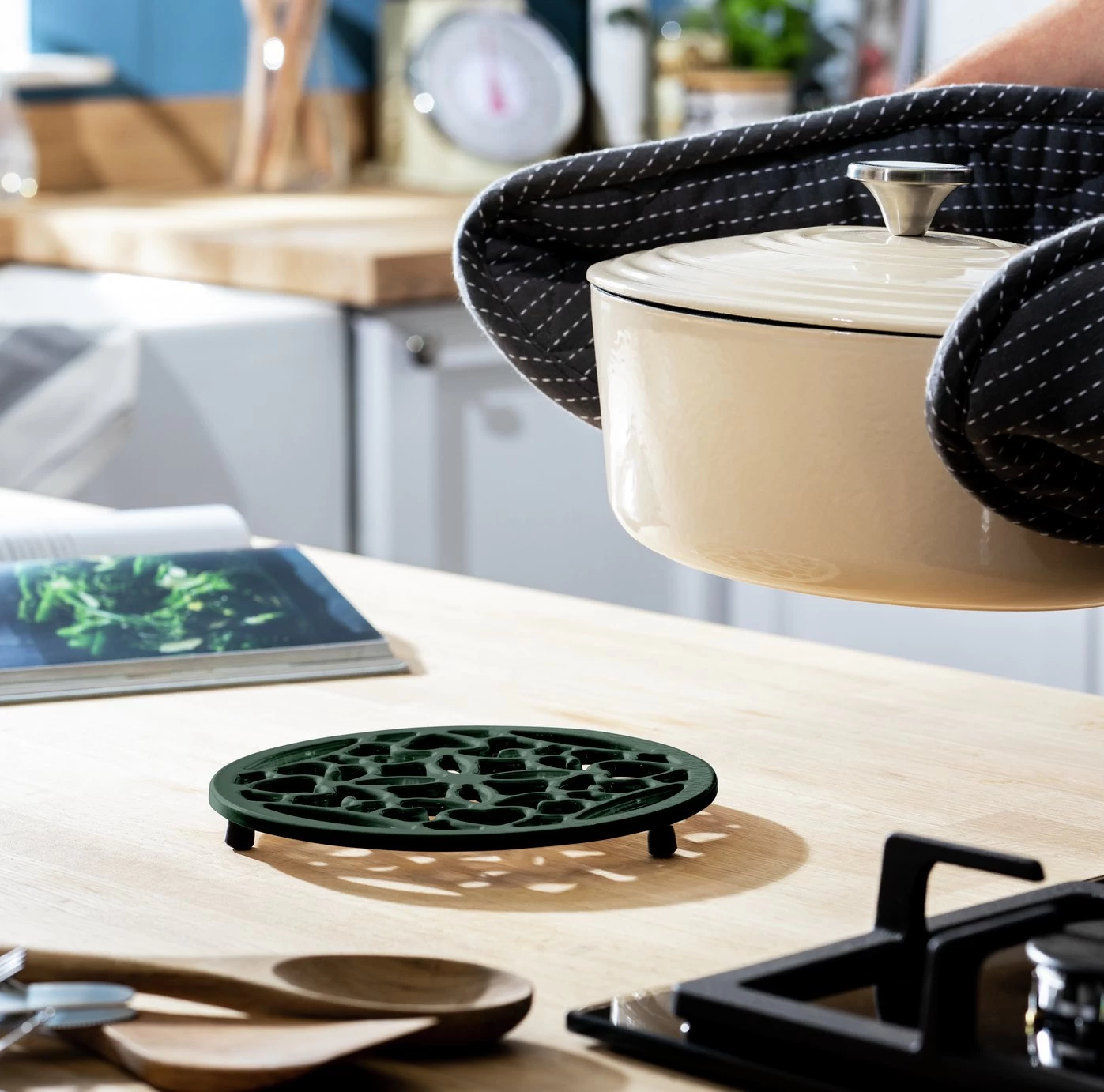 Habitat Cast Iron Trivet - Green - Image 2