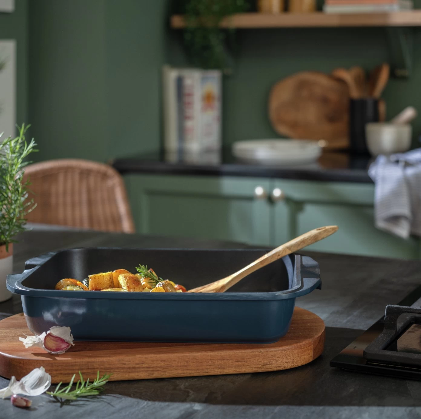 Habitat Cast Aluminium Large Roasting Tin - Image 2