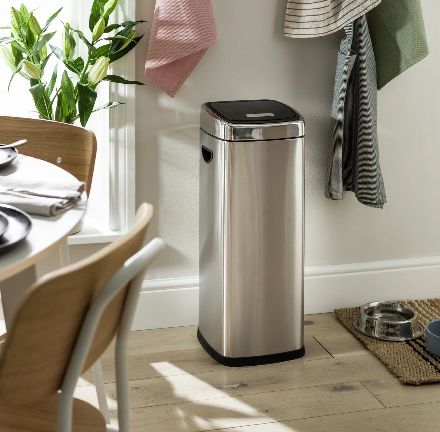 Habitat 30 Litre Square Touch Top Bin - Silver - Image 2
