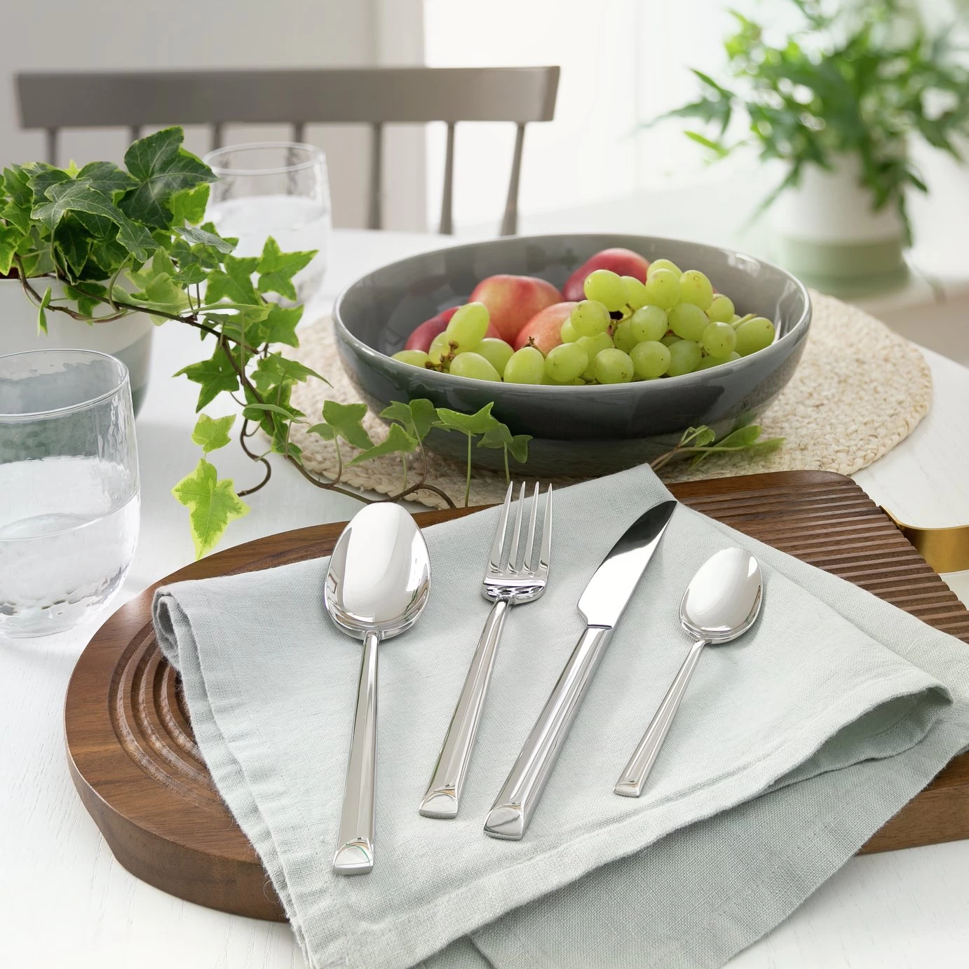 Habitat Portofino 16 Piece Stainless Steel Cutlery Set - Image 2